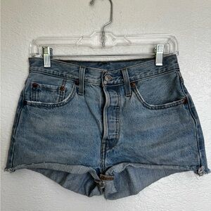 Levi’s 501 Shorts size 27